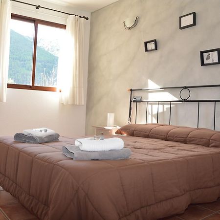 Hotel Restaurante Vinas Viejas Fuentes de Ayódar 外观 照片