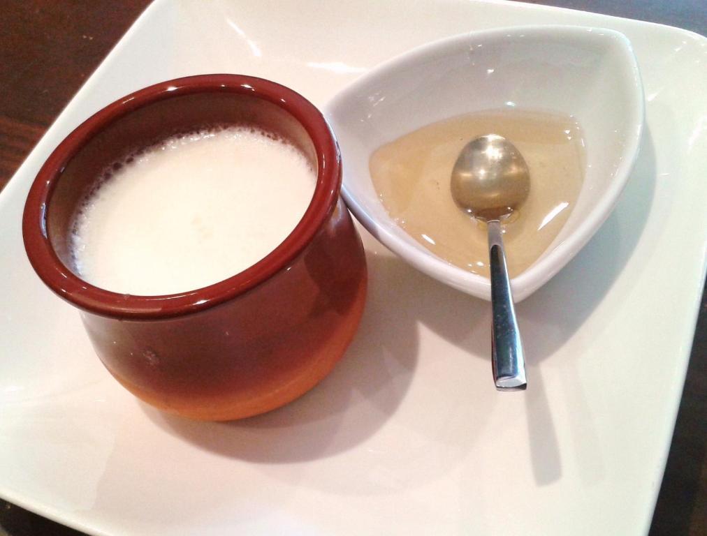 Hotel Restaurante Vinas Viejas Fuentes de Ayódar 外观 照片