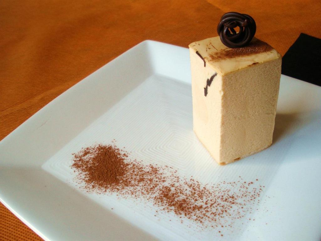 Hotel Restaurante Vinas Viejas Fuentes de Ayódar 外观 照片