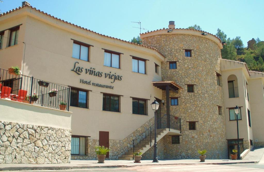 Hotel Restaurante Vinas Viejas Fuentes de Ayódar 外观 照片