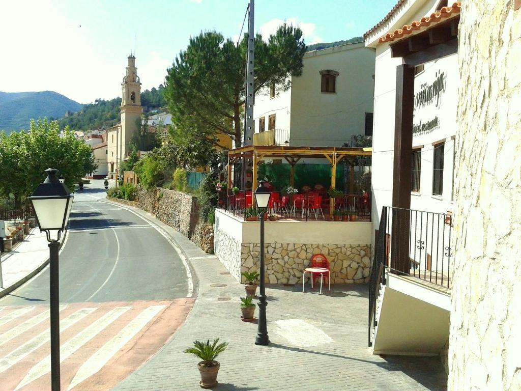 Hotel Restaurante Vinas Viejas Fuentes de Ayódar 外观 照片