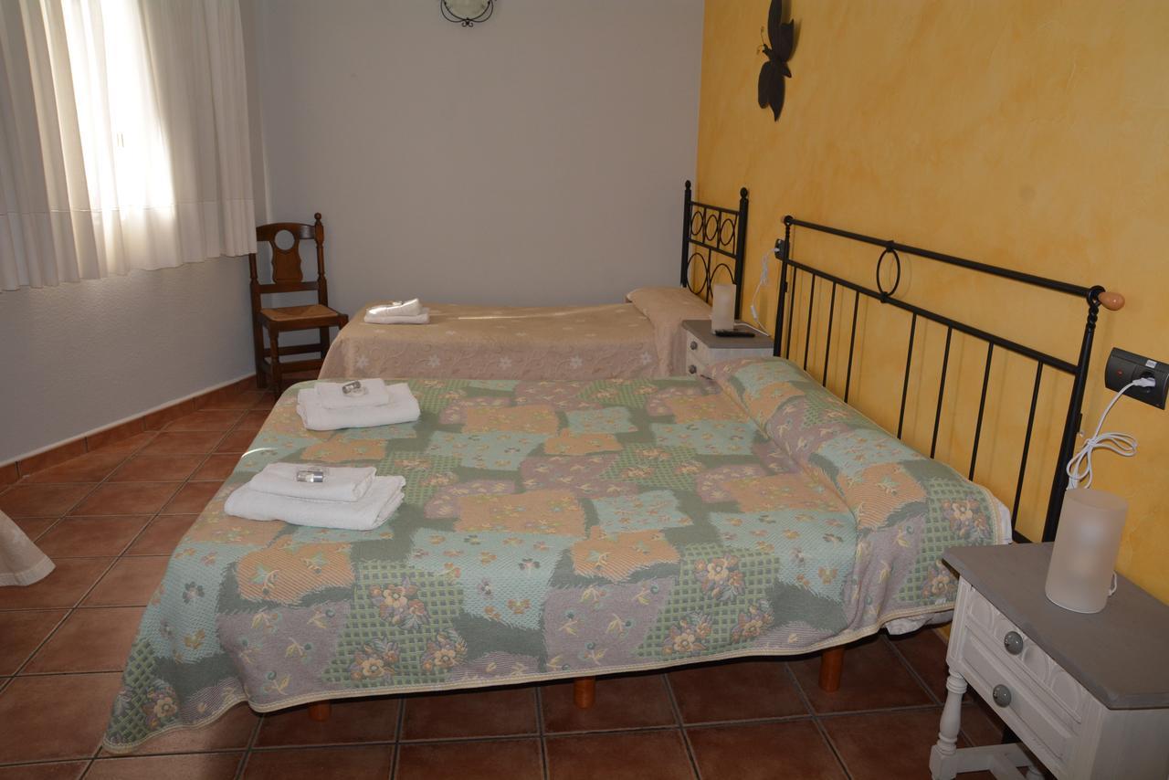 Hotel Restaurante Vinas Viejas Fuentes de Ayódar 外观 照片